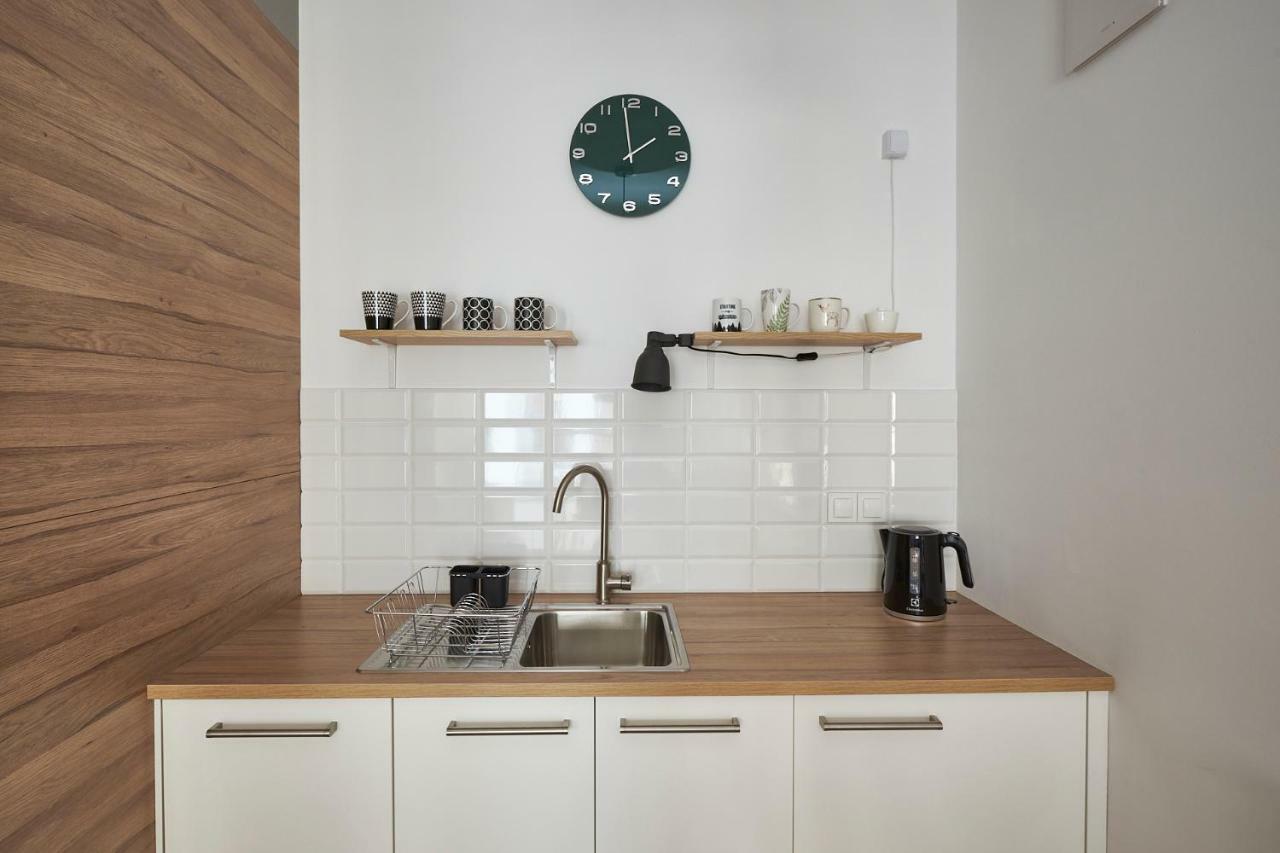 Modern Apartment In วอร์ซอ ภายนอก รูปภาพ