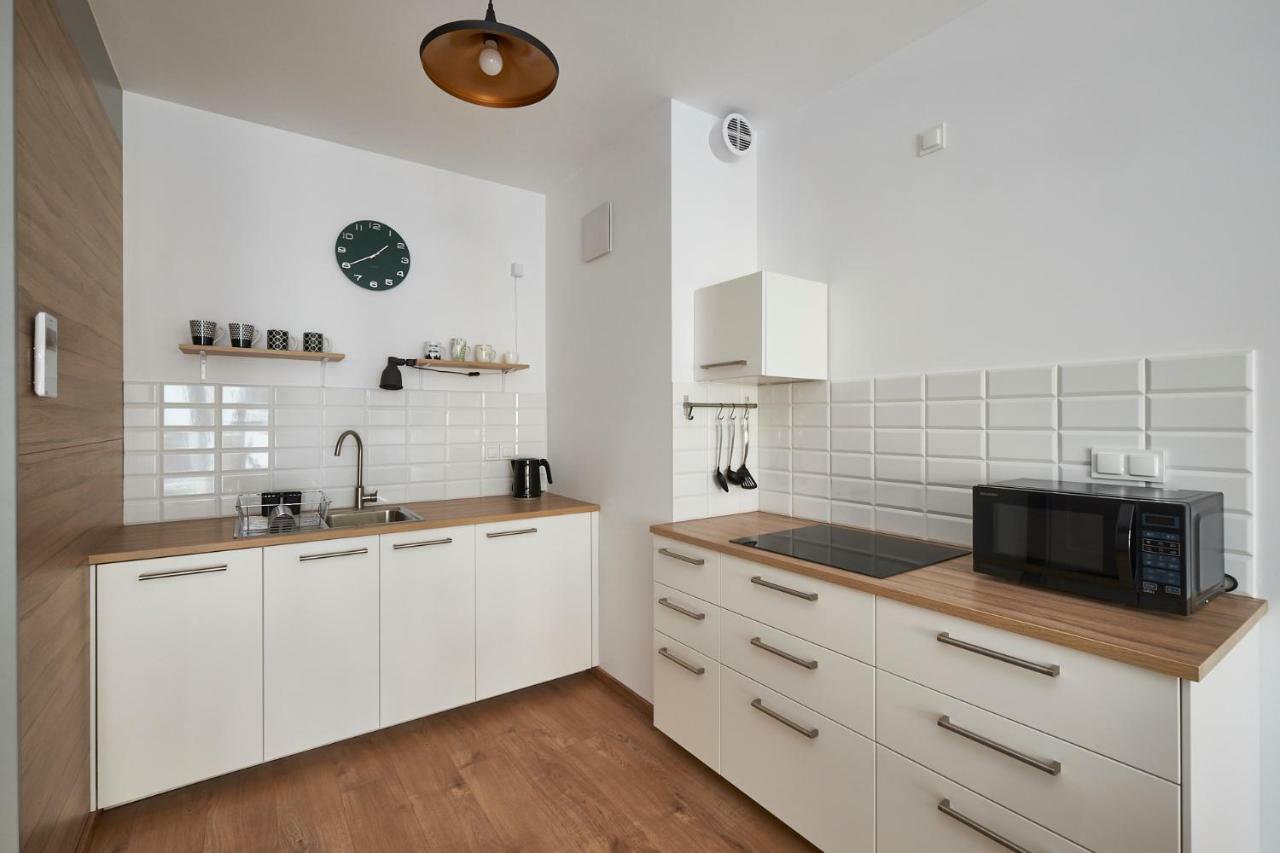 Modern Apartment In วอร์ซอ ภายนอก รูปภาพ