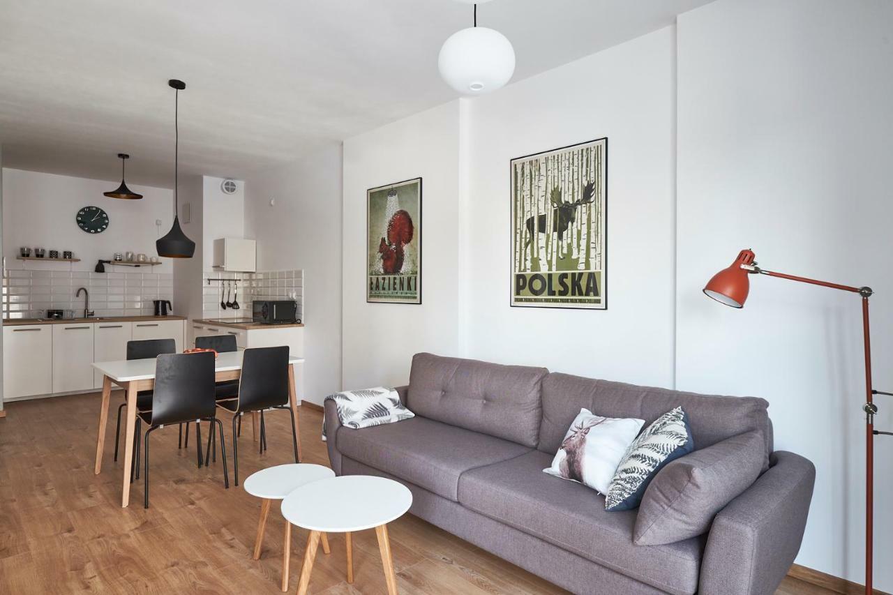 Modern Apartment In วอร์ซอ ภายนอก รูปภาพ